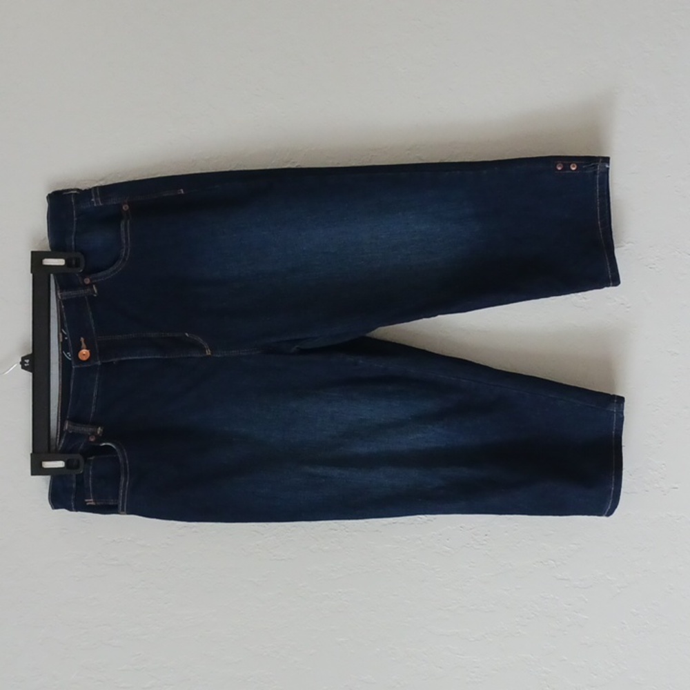 Gloria Vanderbilt All-Around Slimming Effect Jean/ Denim Capri